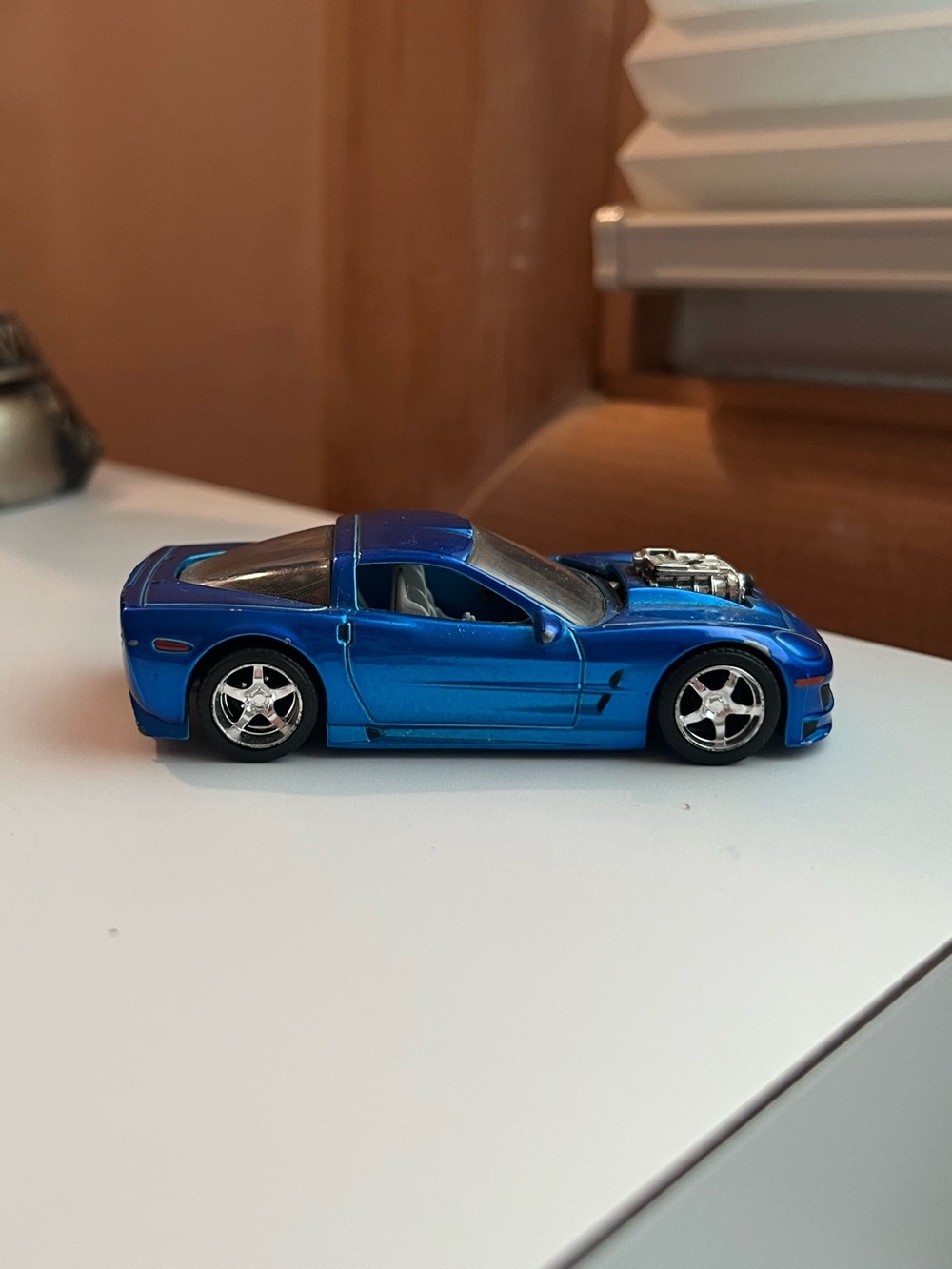 2006 Chevrolet Corvette C6 blue car